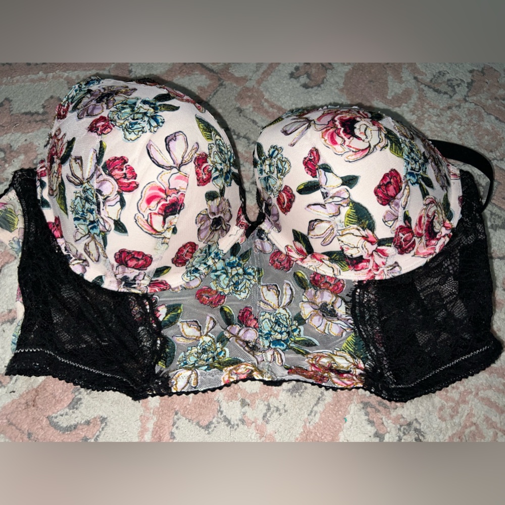 A VICTORIA SECRET CORSET BRA TOP